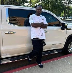 Meet your Posher, Jay